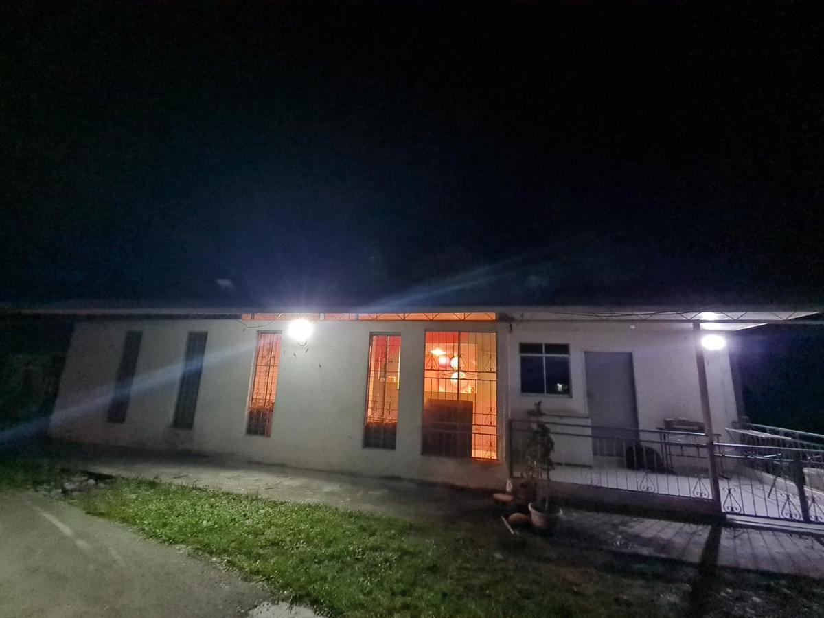 Rainbow Lodge Tambatuon Kota Belud Ngoại thất bức ảnh